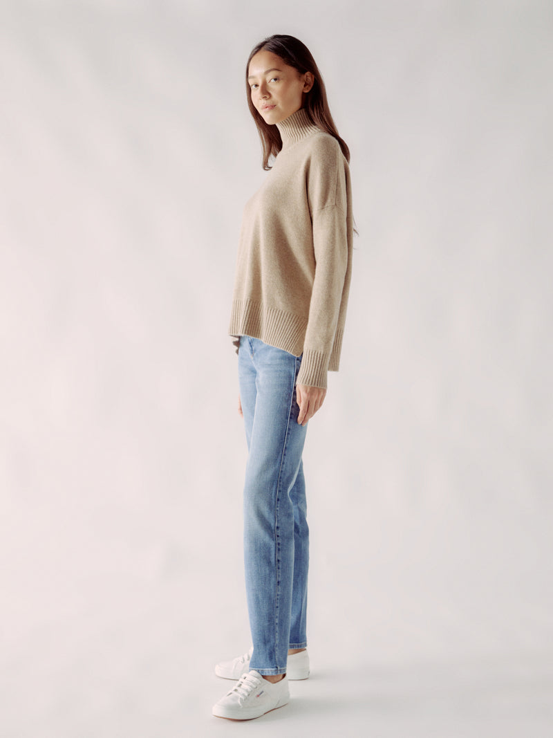 Stand Up Collar- Shape Pullover with Slits