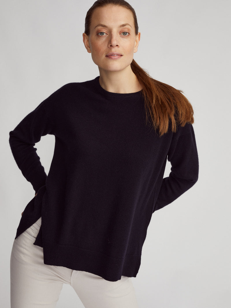 Roundneck Side Slits