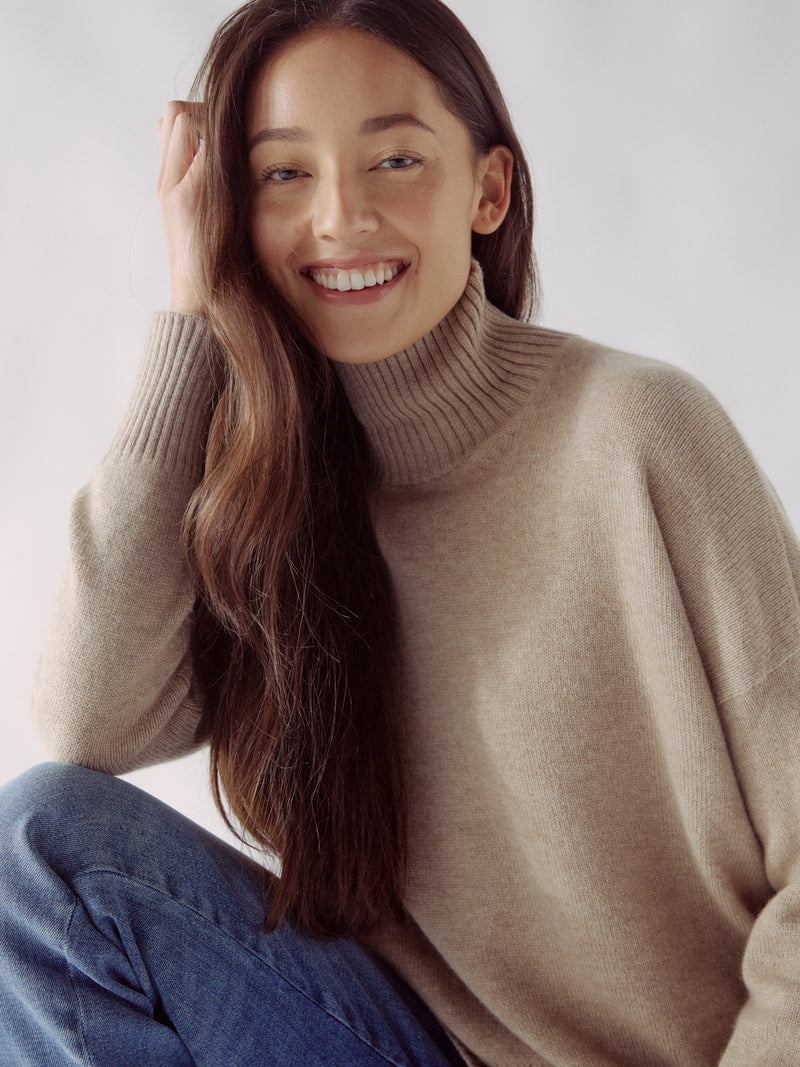 Stand Up Collar- Shape Pullover with Slits