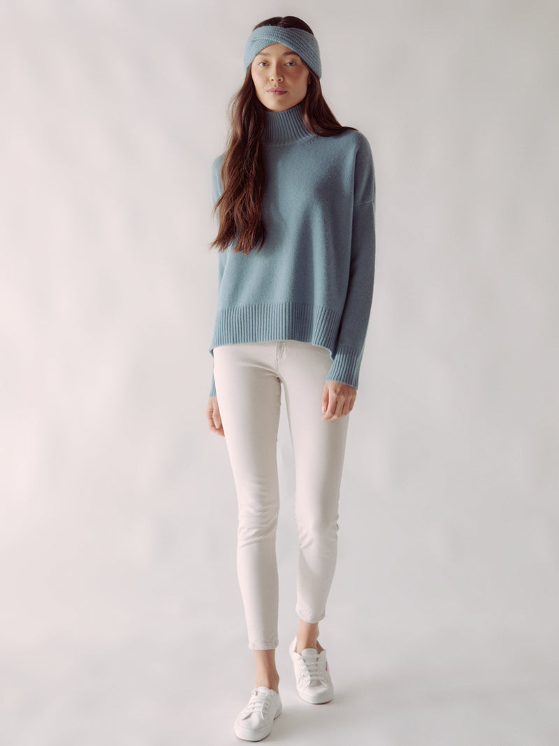 Stand Up Collar- Shape Pullover with Slits