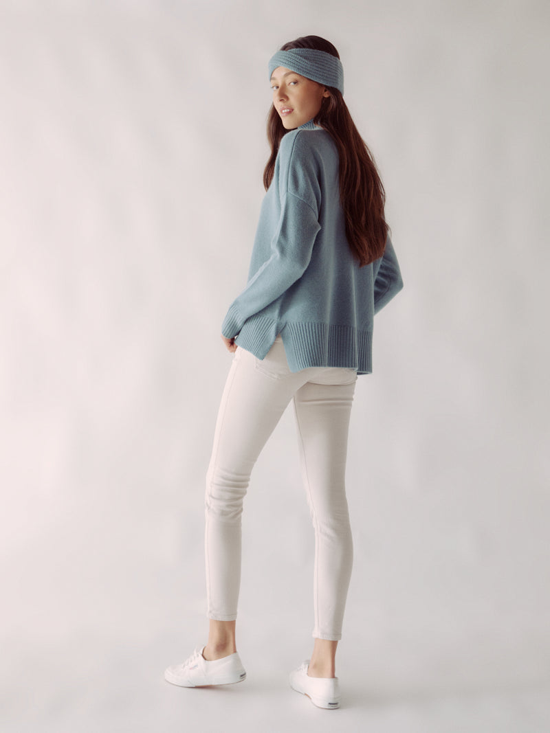Stand Up Collar- Shape Pullover with Slits