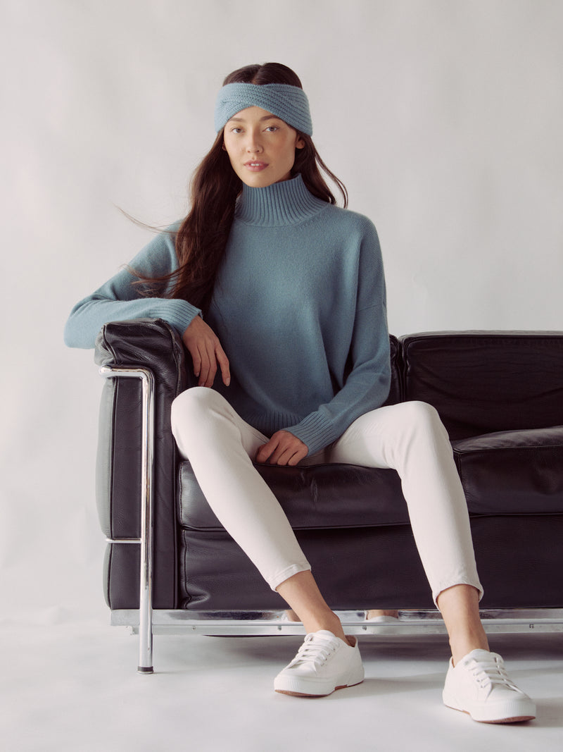 Stand Up Collar- Shape Pullover with Slits