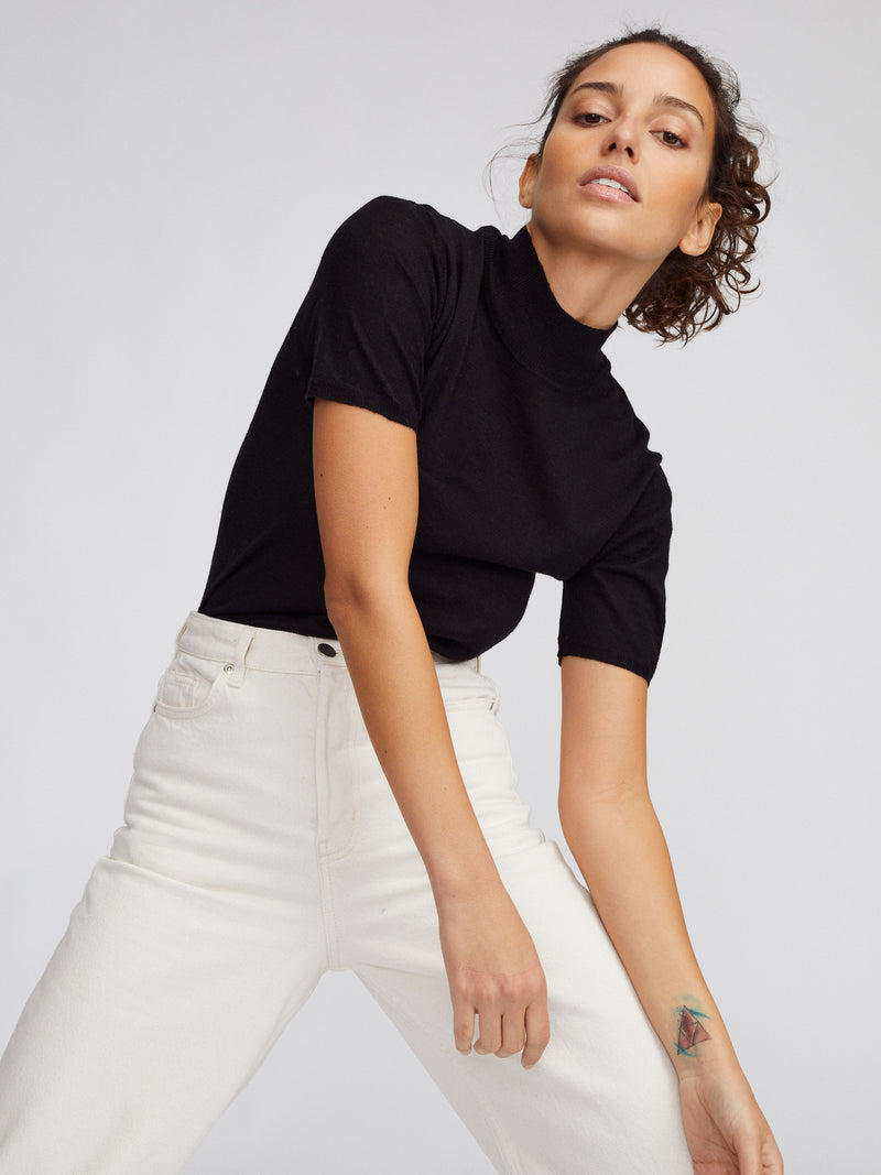 Stand Up Collar 1/2 Sleeve