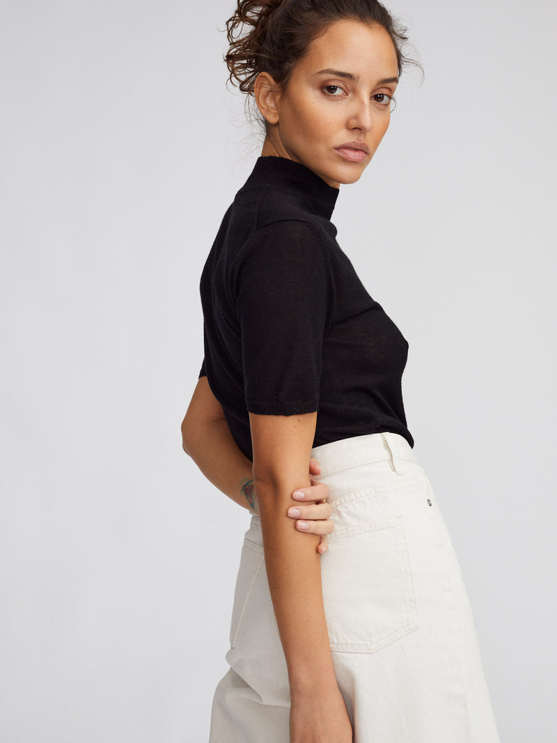 Stand Up Collar 1/2 Sleeve