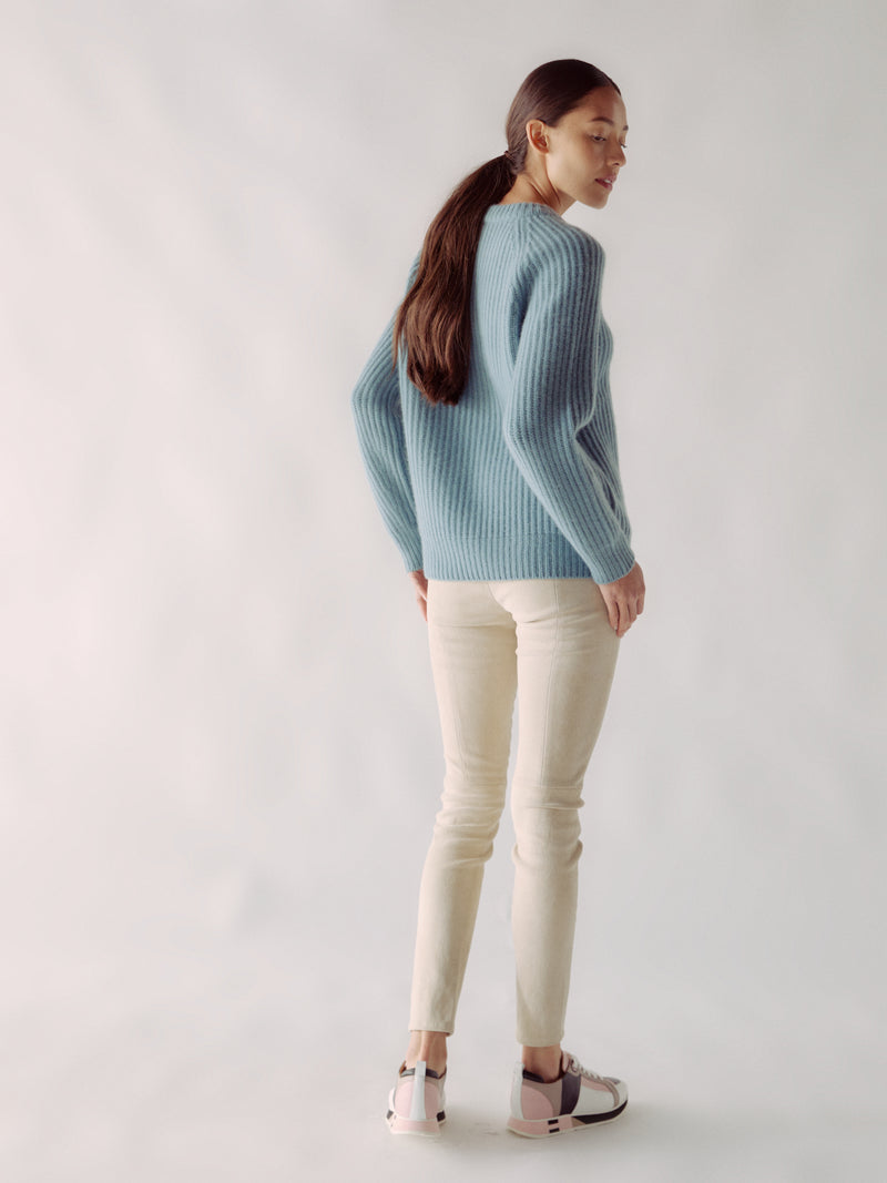 Round Neck Pullover