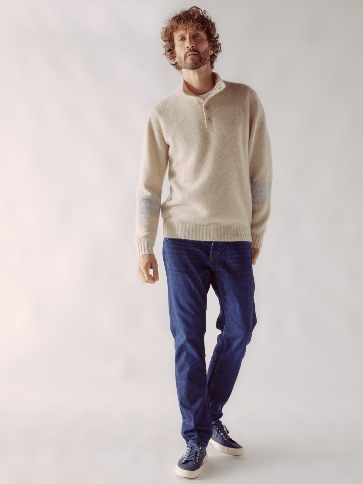Stand Up Collar with Button Panel 8-fädig