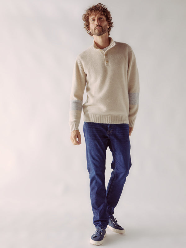 Stand Up Collar with Button Panel 8-fädig