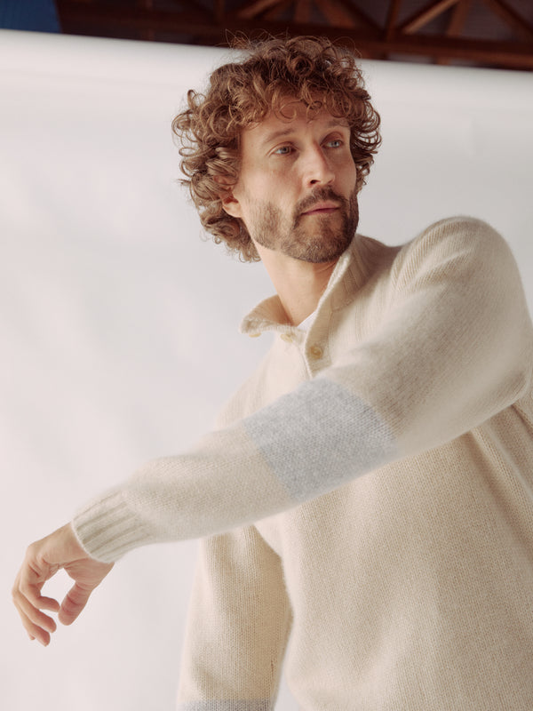 Stand Up Collar with Button Panel 8-fädig